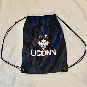 UConn synch sac
